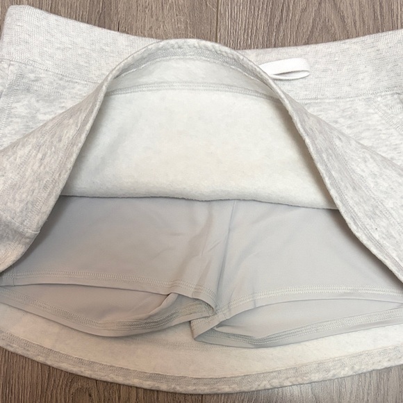 Hollister Low Rise Fleece Mini Skirt/Skort with Drawstring - Picture 5 of 5